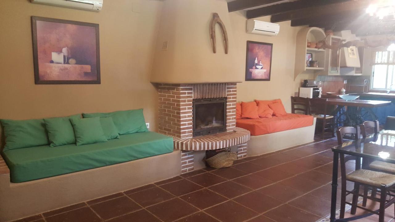 El Refugio De Popea Villa Santa María de Trassierra Exterior photo