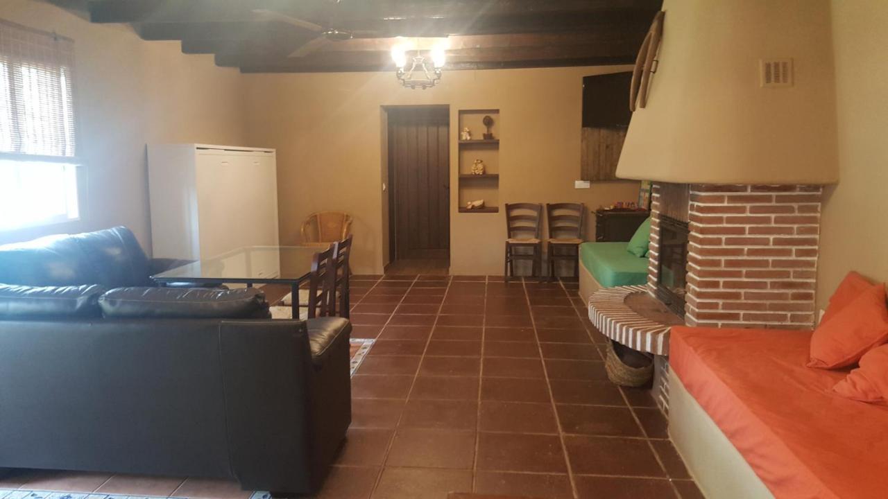 El Refugio De Popea Villa Santa María de Trassierra Exterior photo